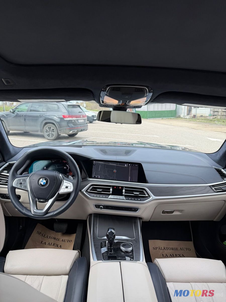 2019' BMW X7 photo #5