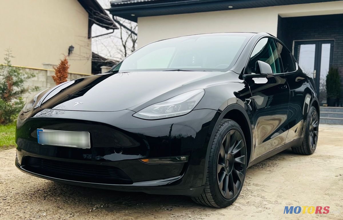 2023' Tesla Model Y photo #3