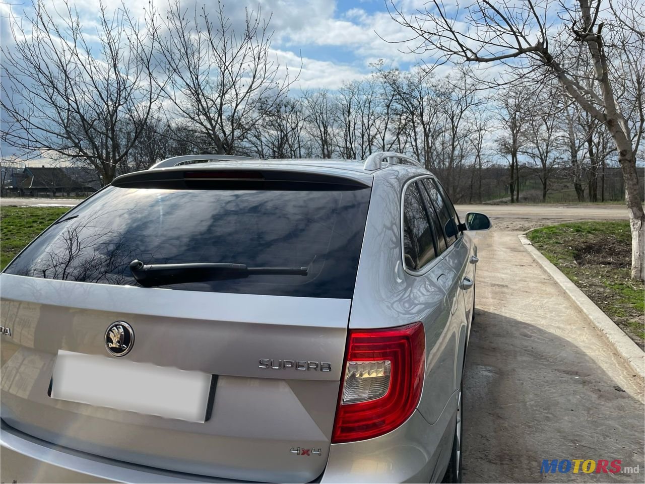 2013' Skoda Superb photo #4