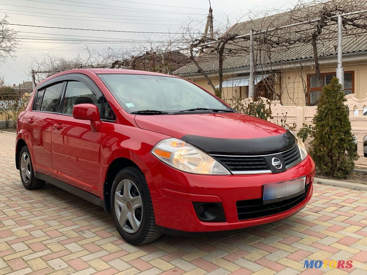 2008' Nissan Versa photo #6