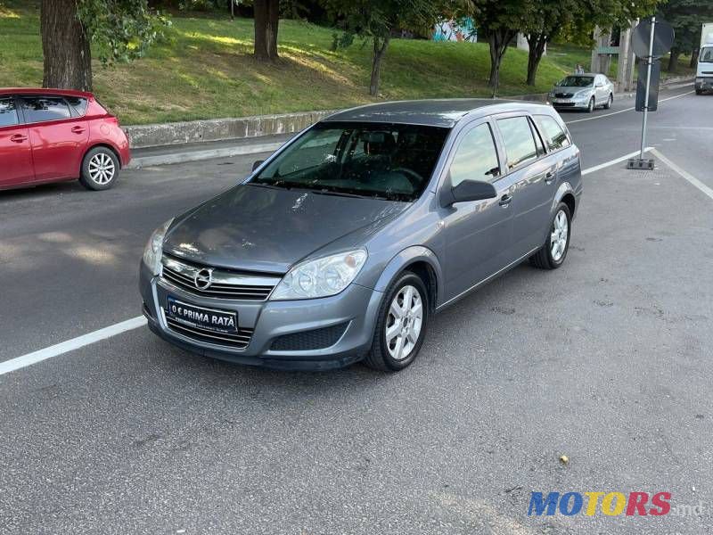 2008' Opel Astra photo #1