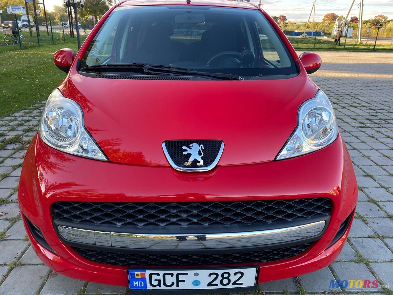 2010' Peugeot 107 photo #2