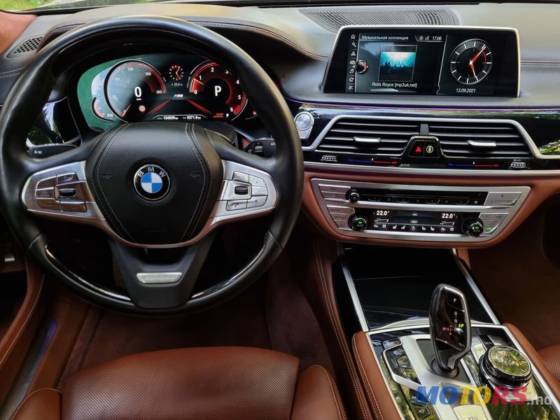 2016' BMW 7 Series photo #5