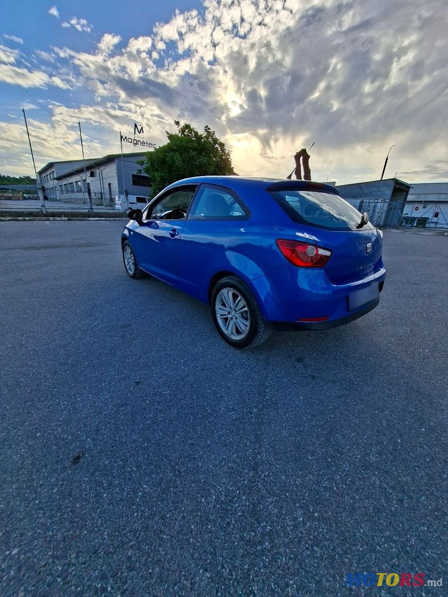 2011' SEAT Ibiza photo #4