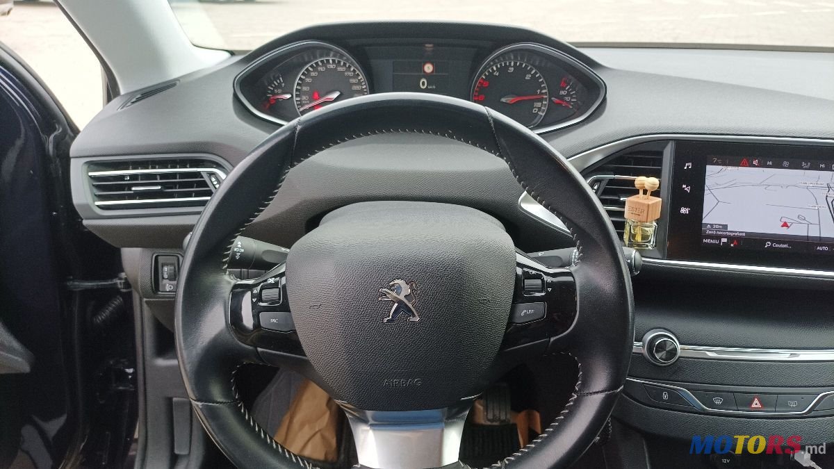 2020' Peugeot 308 photo #4