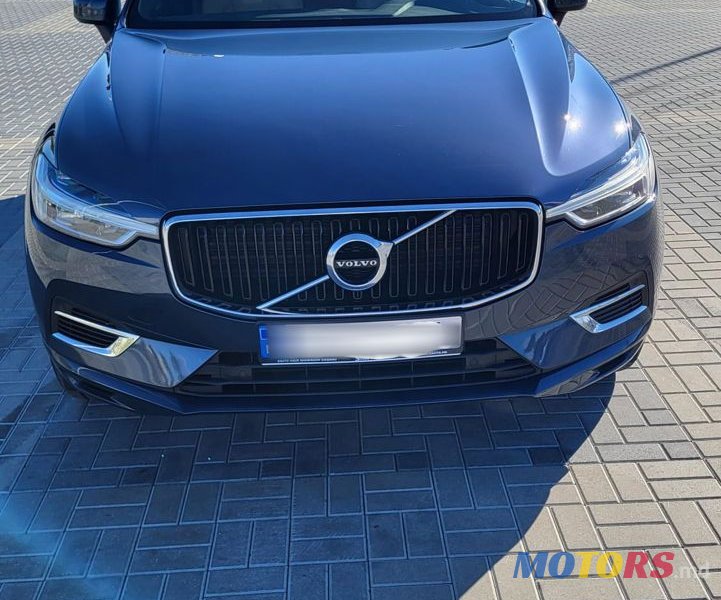 2019' Volvo XC60 photo #2