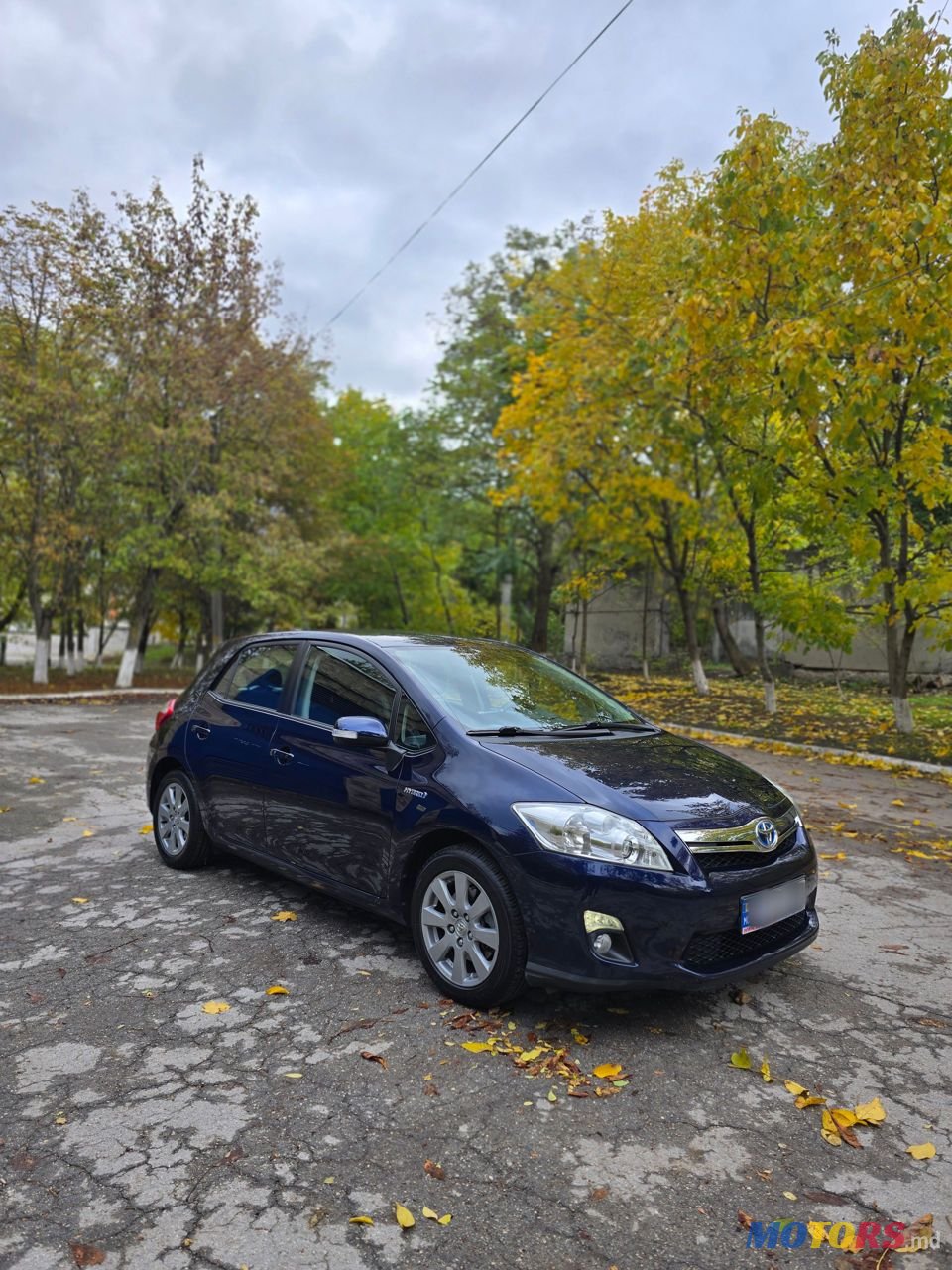 2012' Toyota Auris photo #1