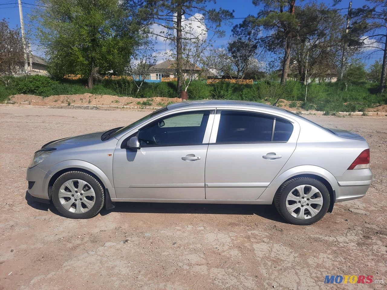 2008' Opel Astra photo #3