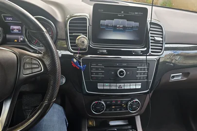 2018' Mercedes-Benz GLE