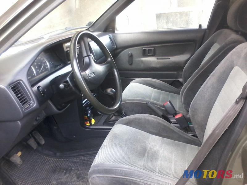 1992' Toyota Corolla photo #2