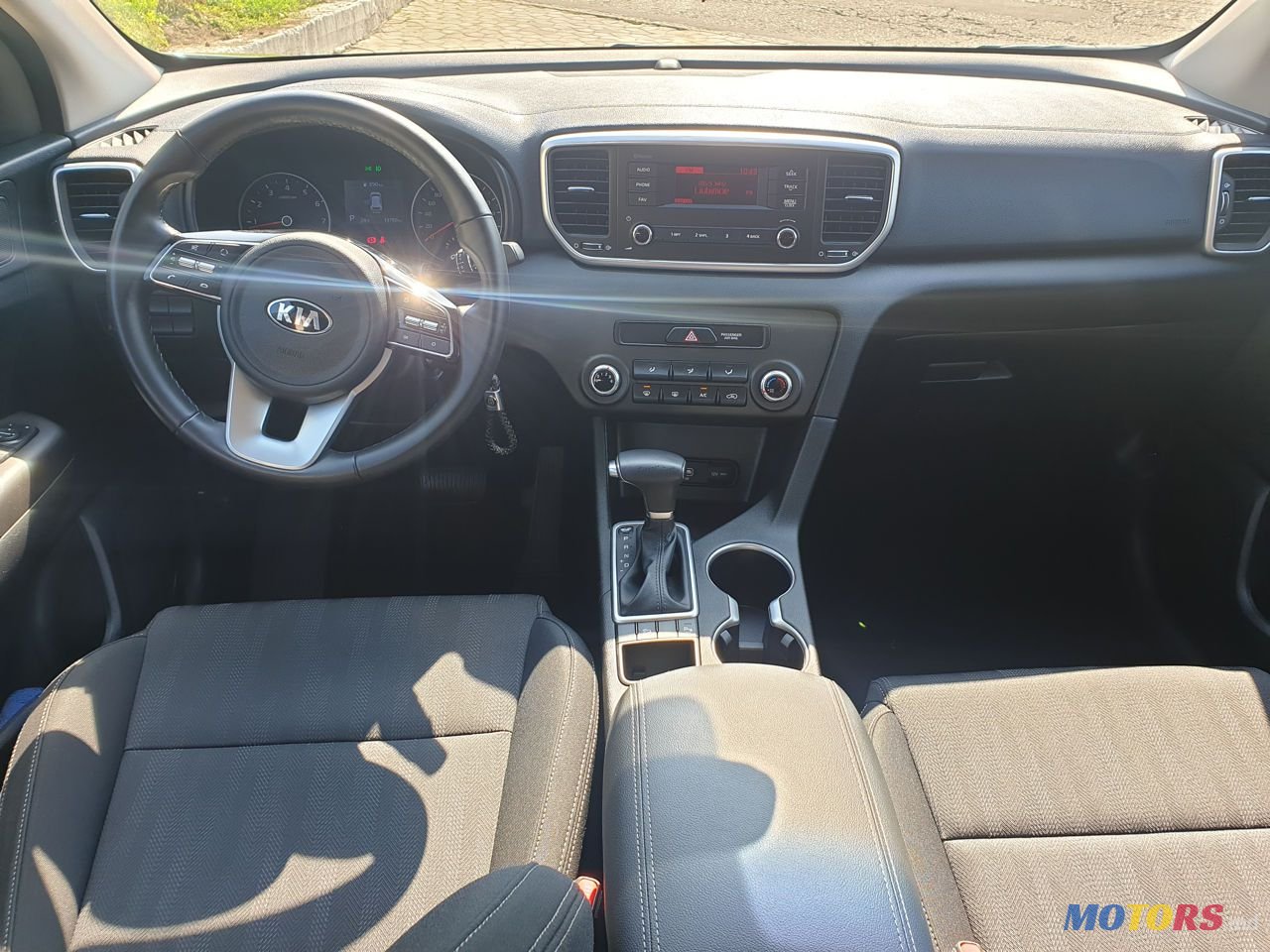 2020' Kia Sportage photo #6