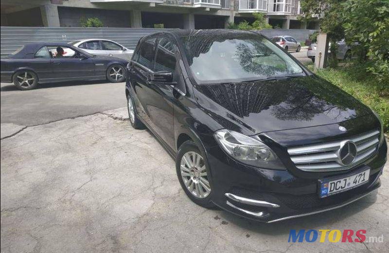 2014' Mercedes-Benz B photo #1