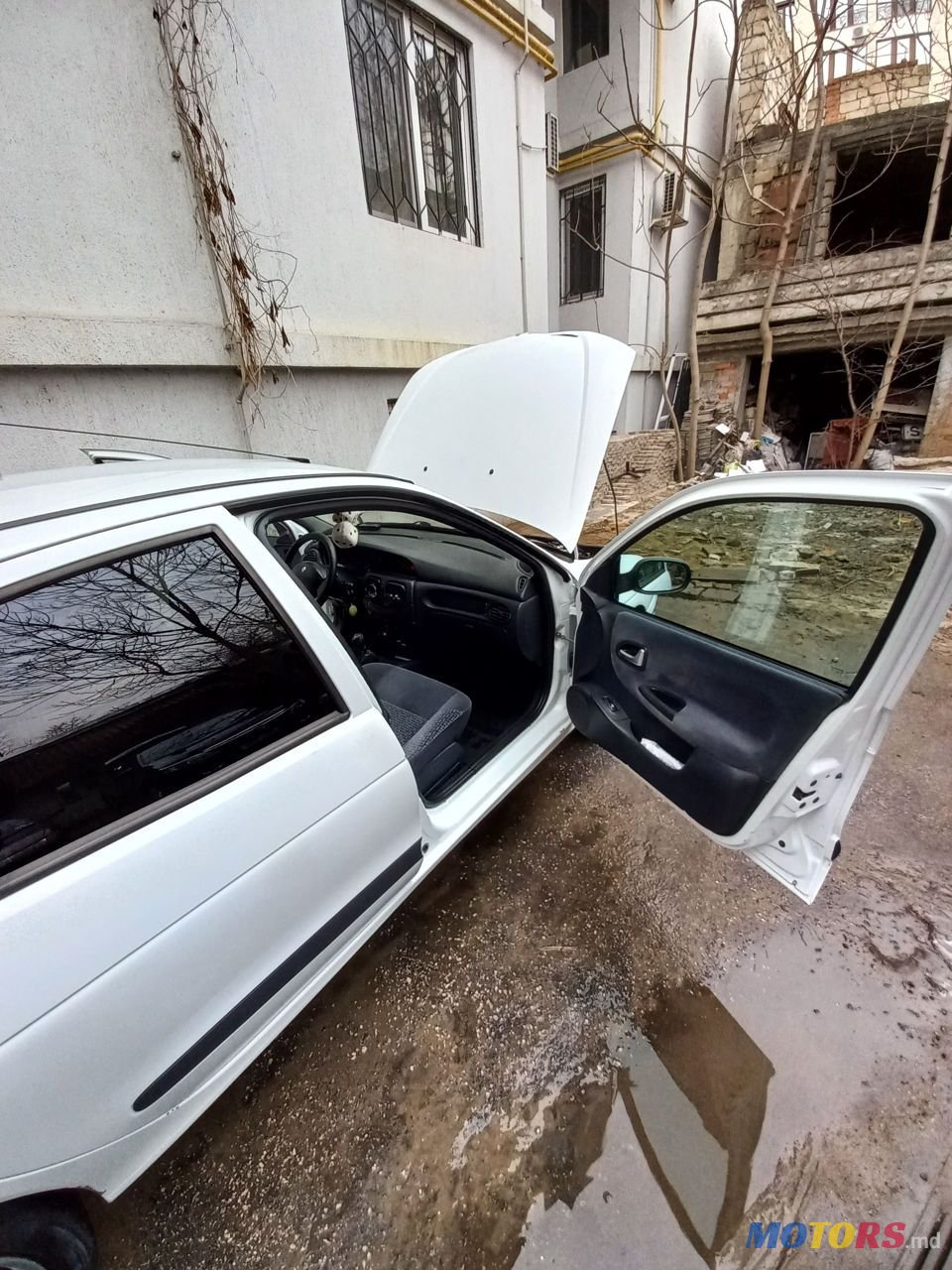 2002' Renault Megane photo #1