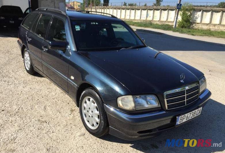 2000' Mercedes-Benz C photo #1