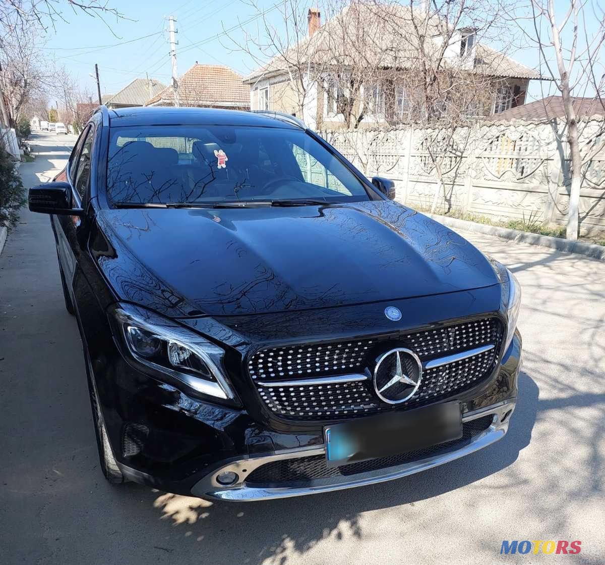 2016' Mercedes-Benz GLA photo #1