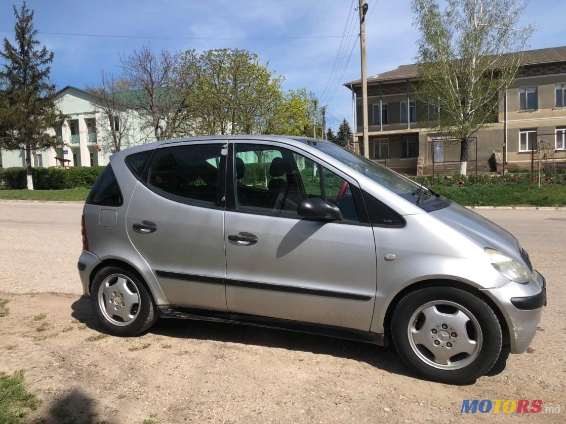 2001' Mercedes-Benz A-Class photo #2