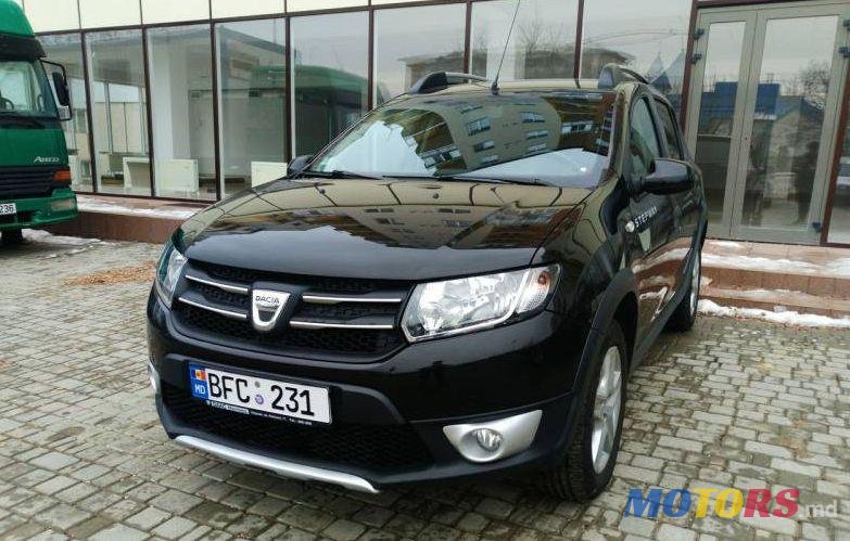 2013' Dacia Sandero photo #1