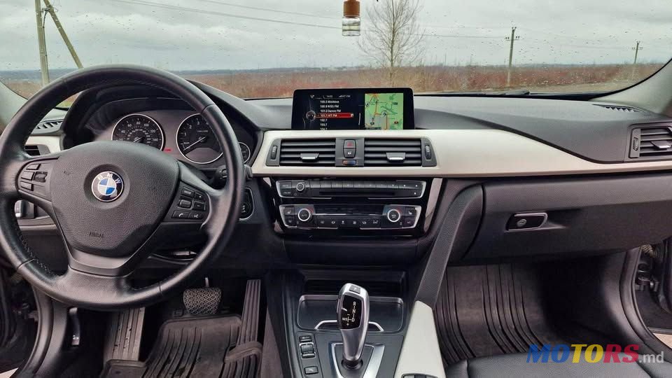 2016' BMW 3 Series photo #3