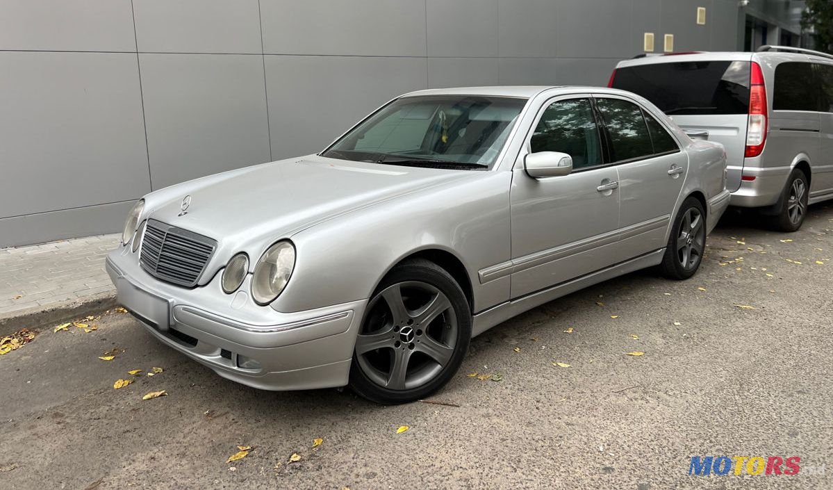 2000' Mercedes-Benz E-Class photo #1