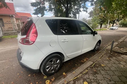 2011' Renault Scenic