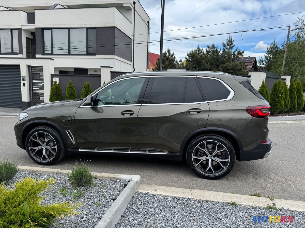 2021' BMW X5 photo #5