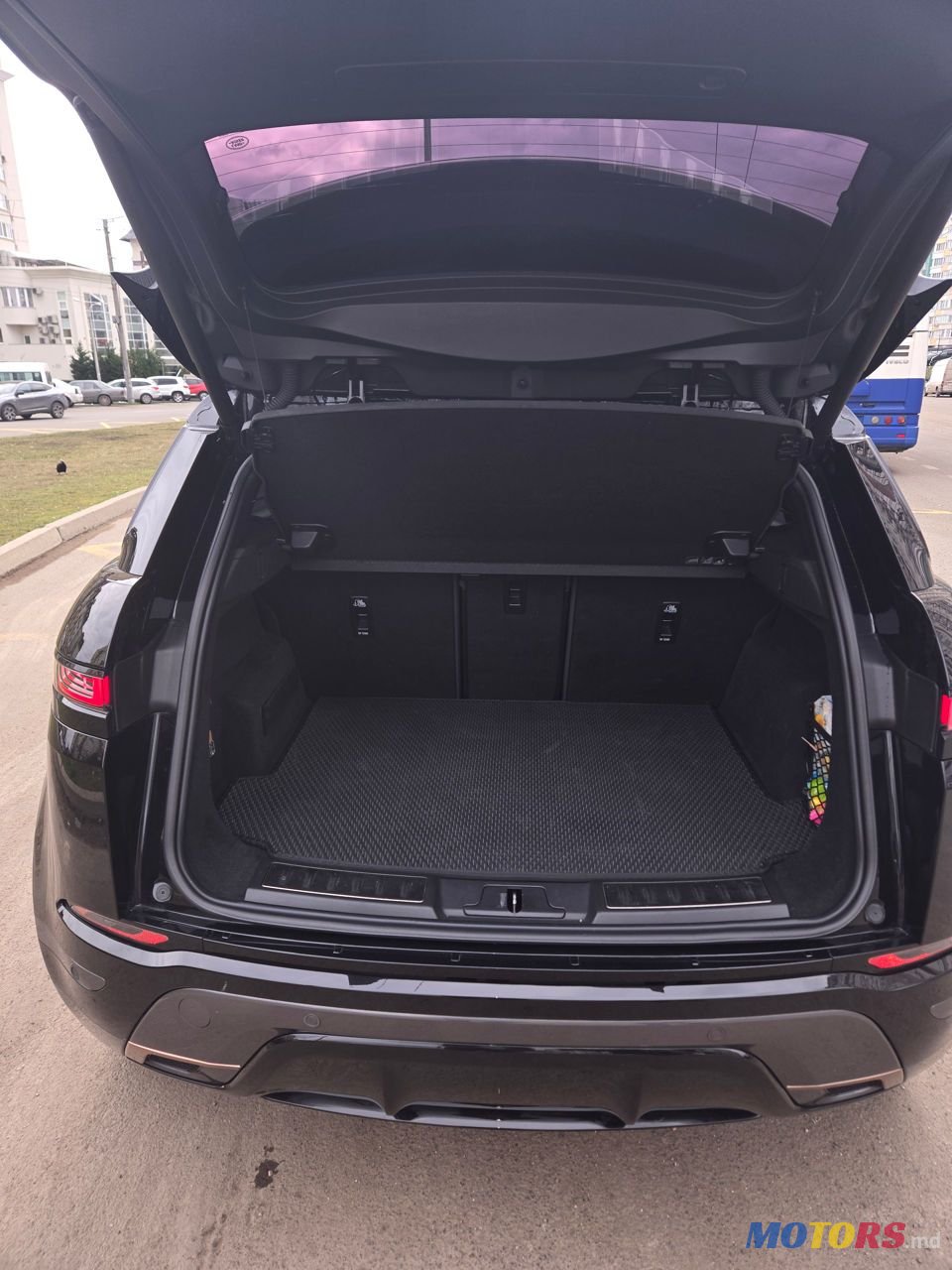 2022' Land Rover Range Rover Evoque photo #4