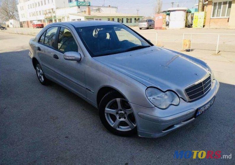 2003' Mercedes-Benz C photo #1