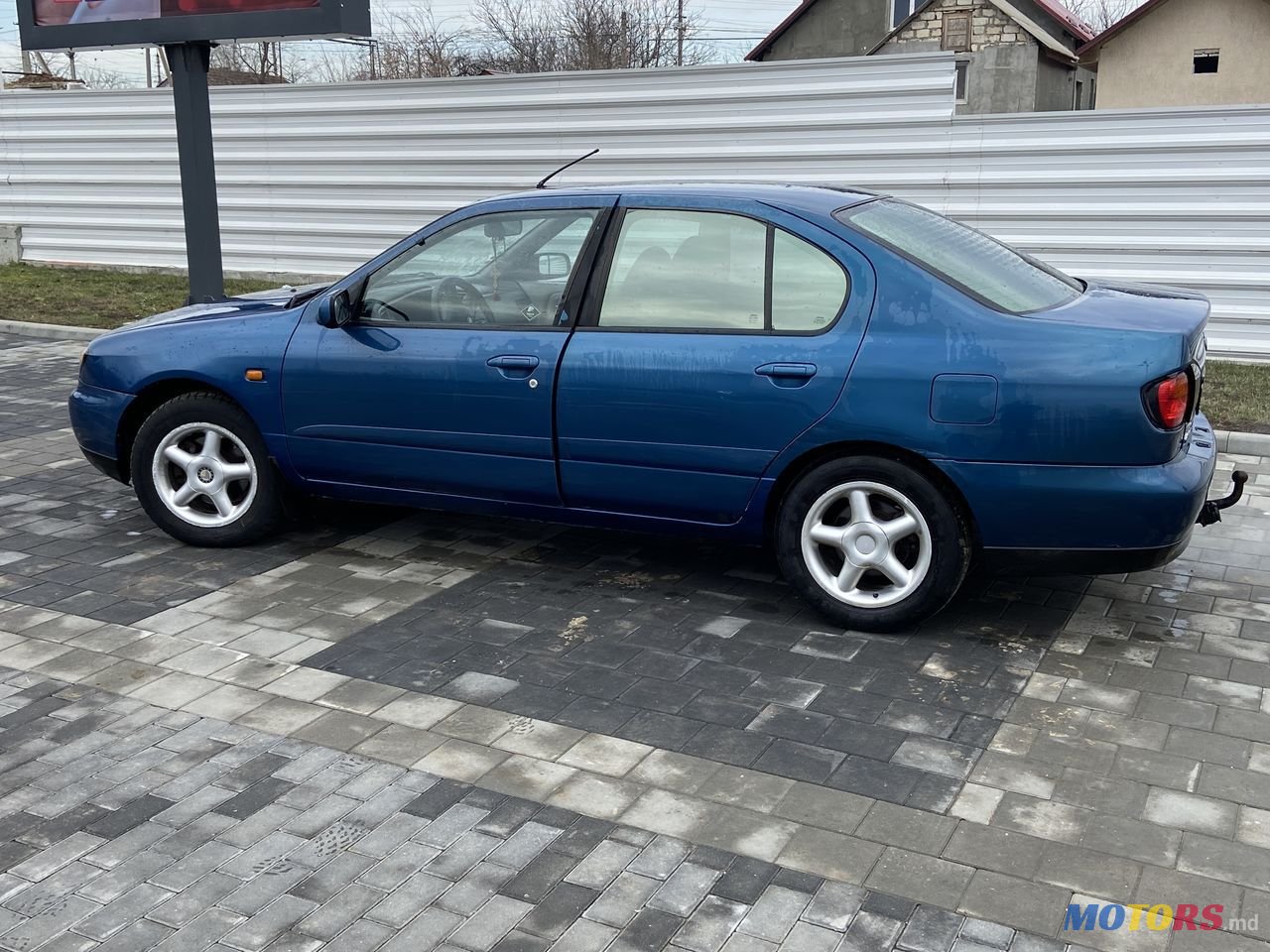 2001' Nissan Primera photo #2