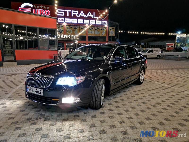 2012' Skoda Superb photo #1