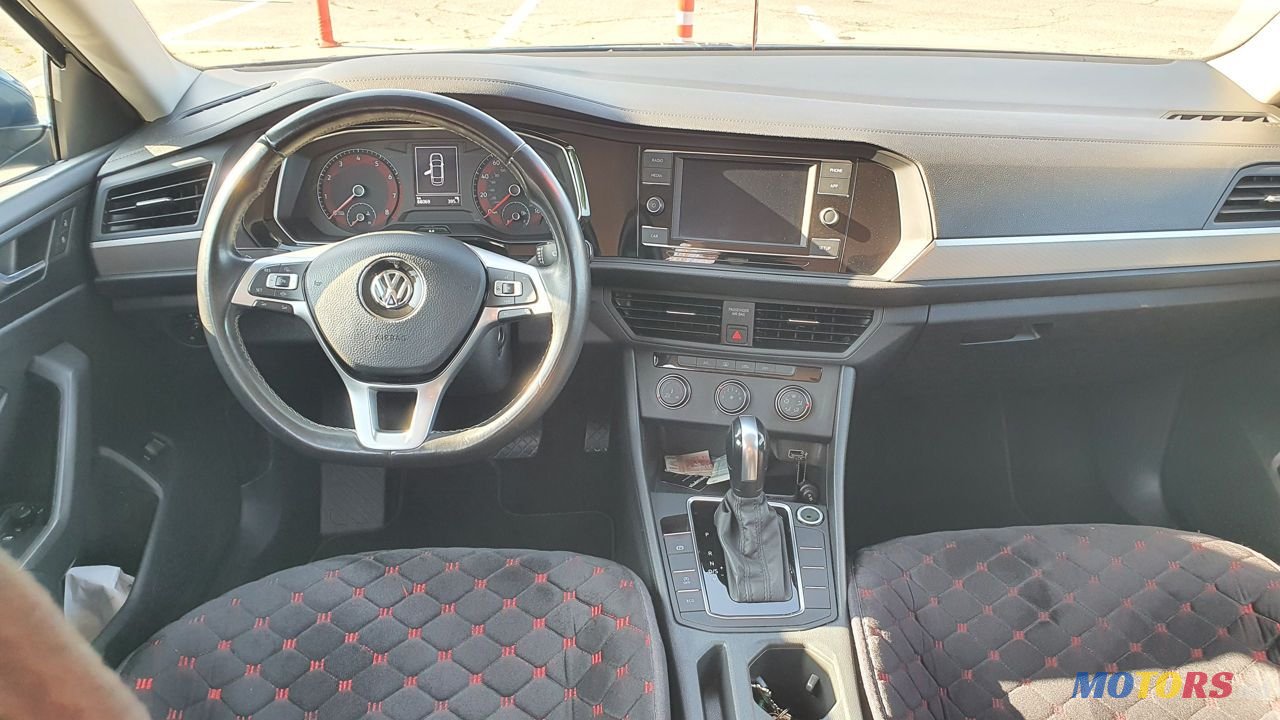 2019' Volkswagen Jetta photo #4