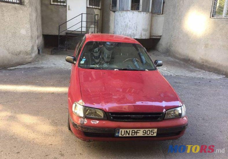 1992' Toyota Carina photo #1