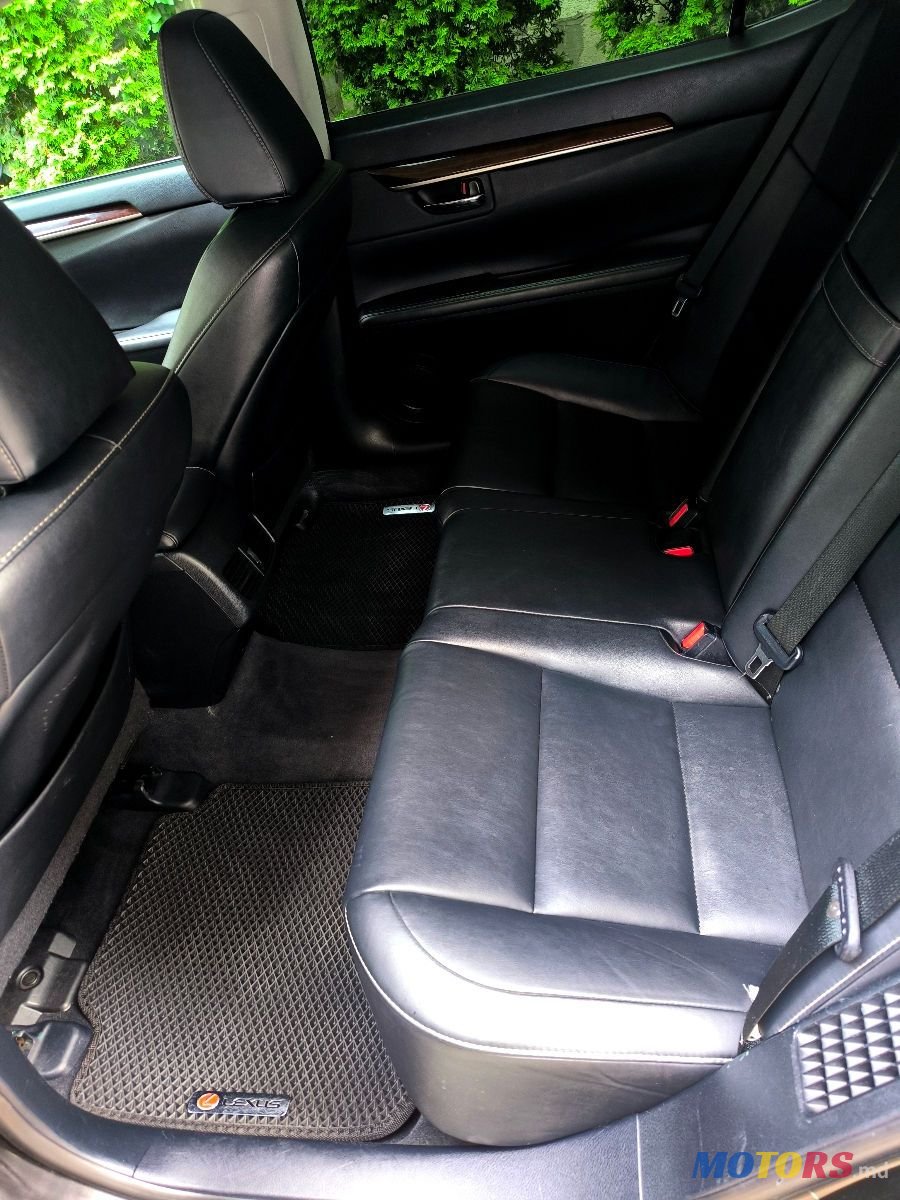 2013' Lexus Es Series photo #6