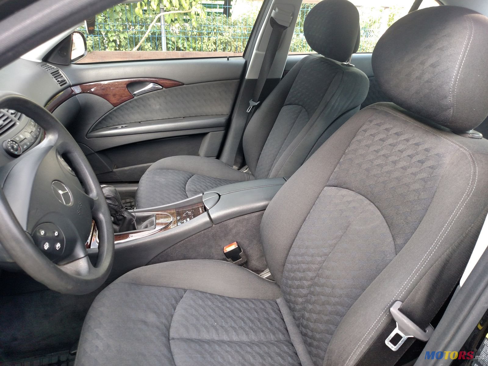 2006' Mercedes-Benz E-Class photo #6