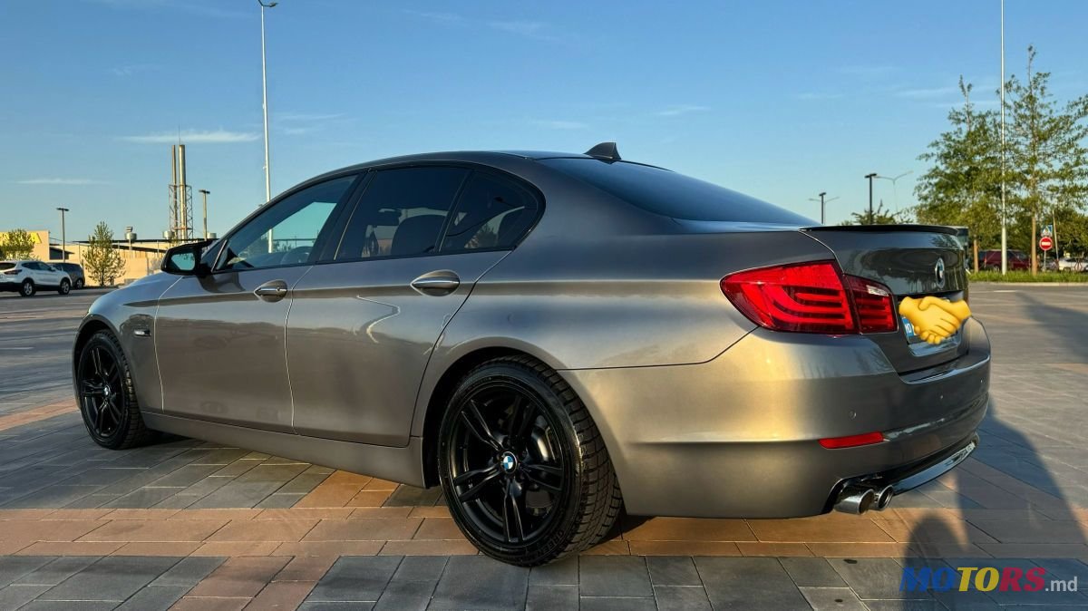 2012' BMW 5 Series photo #3