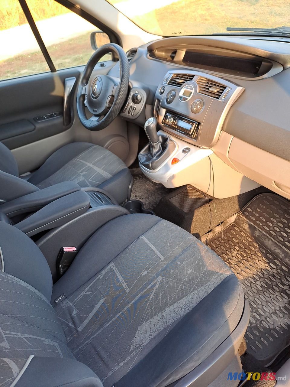 2005' Renault Grand Scenic photo #3