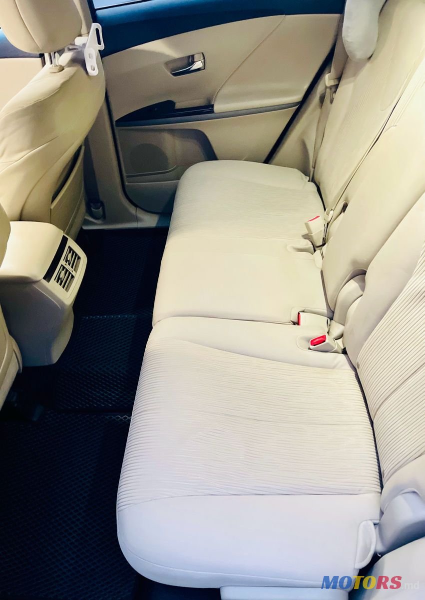 2009' Toyota Venza photo #6