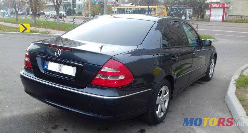 2006' Mercedes-Benz E photo #1