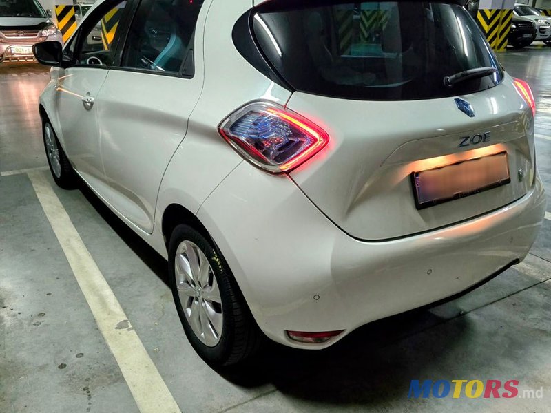 2013' Renault Zoe photo #3