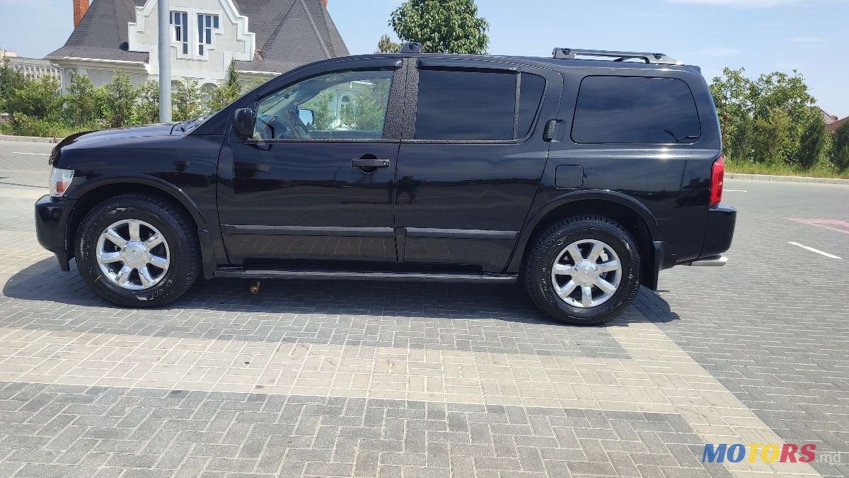 2004' Infiniti QX56 photo #3