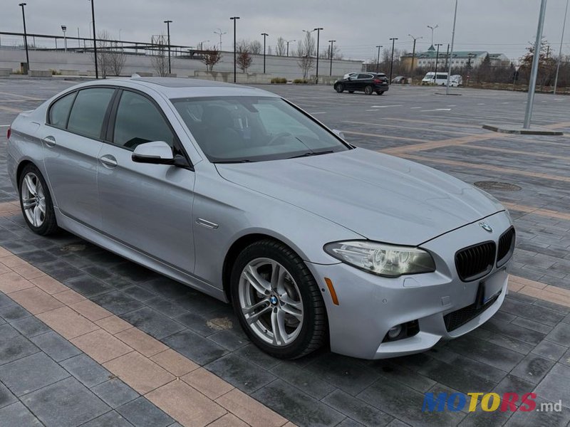 2013' BMW 5 Series photo #1
