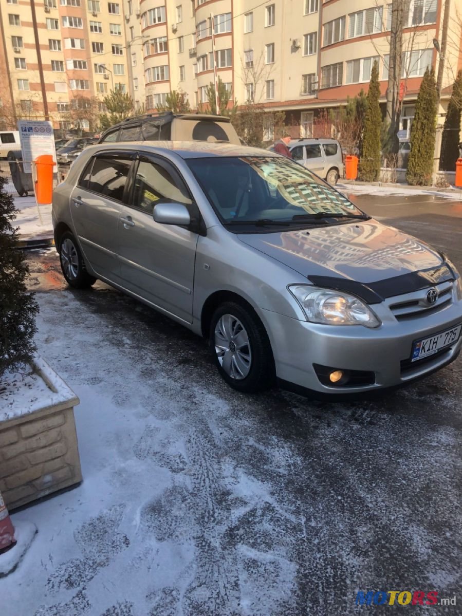 2005' Toyota Corolla photo #1