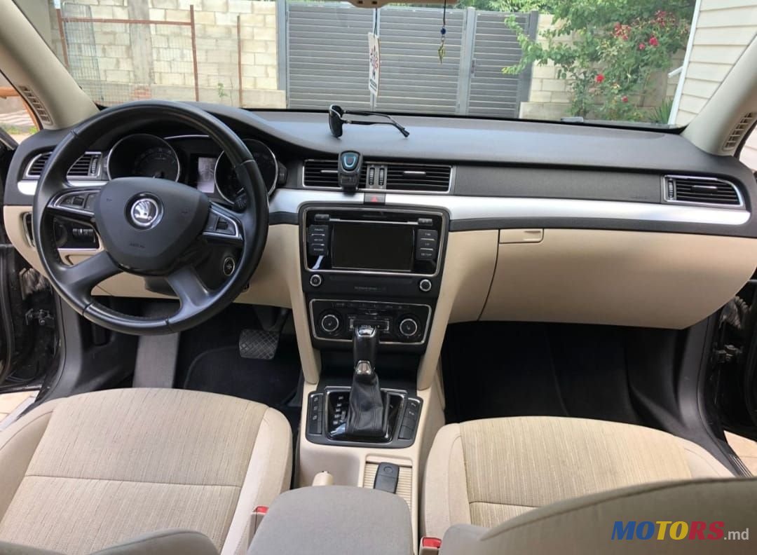 2014' Skoda Superb photo #4