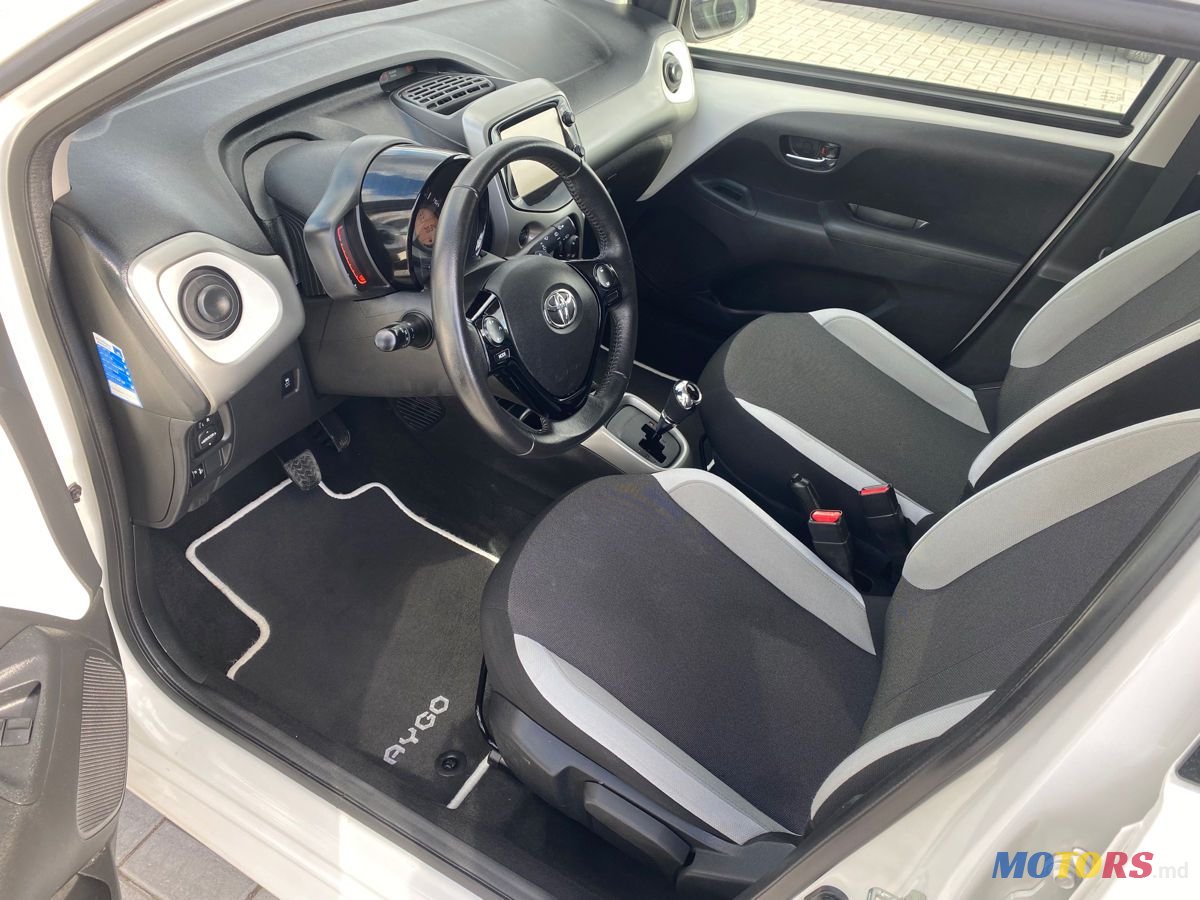 2017' Toyota Aygo photo #6