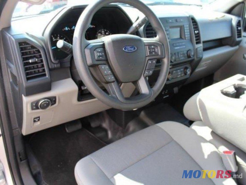 2015' Ford C-MAX photo #4