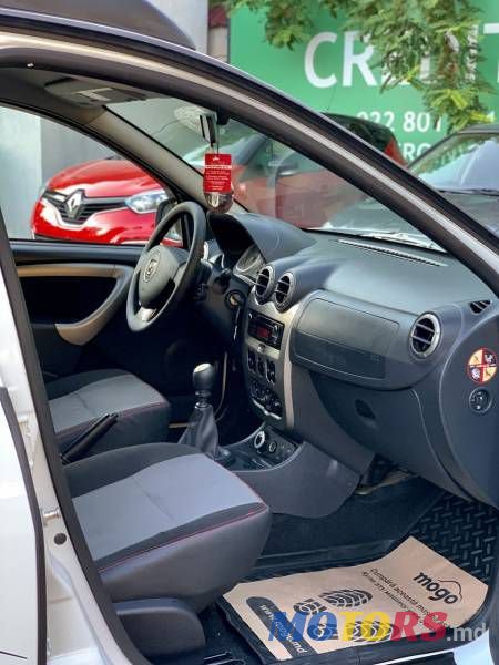 2013' Dacia Duster photo #4