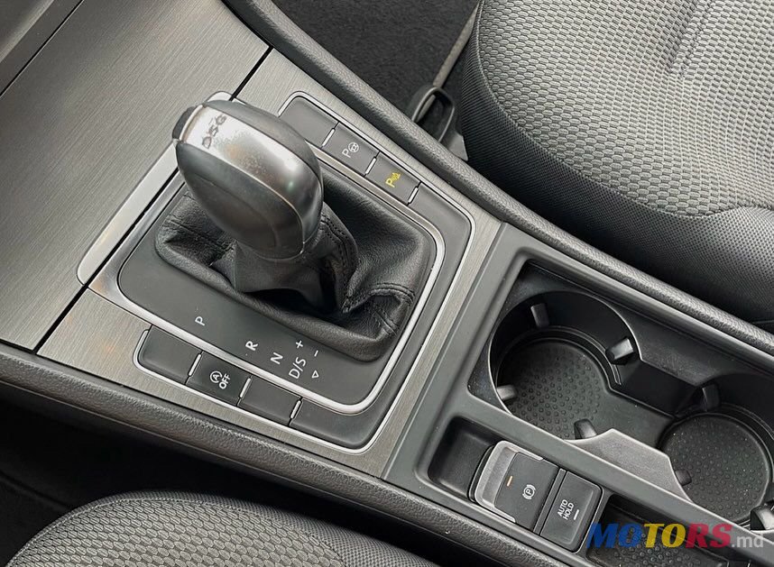 2013' Volkswagen Golf photo #5