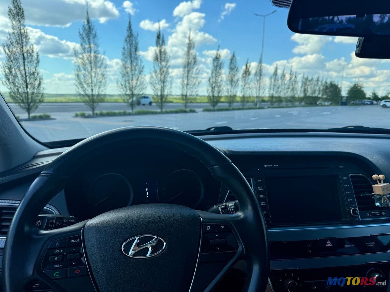 2016' Hyundai Sonata photo #5