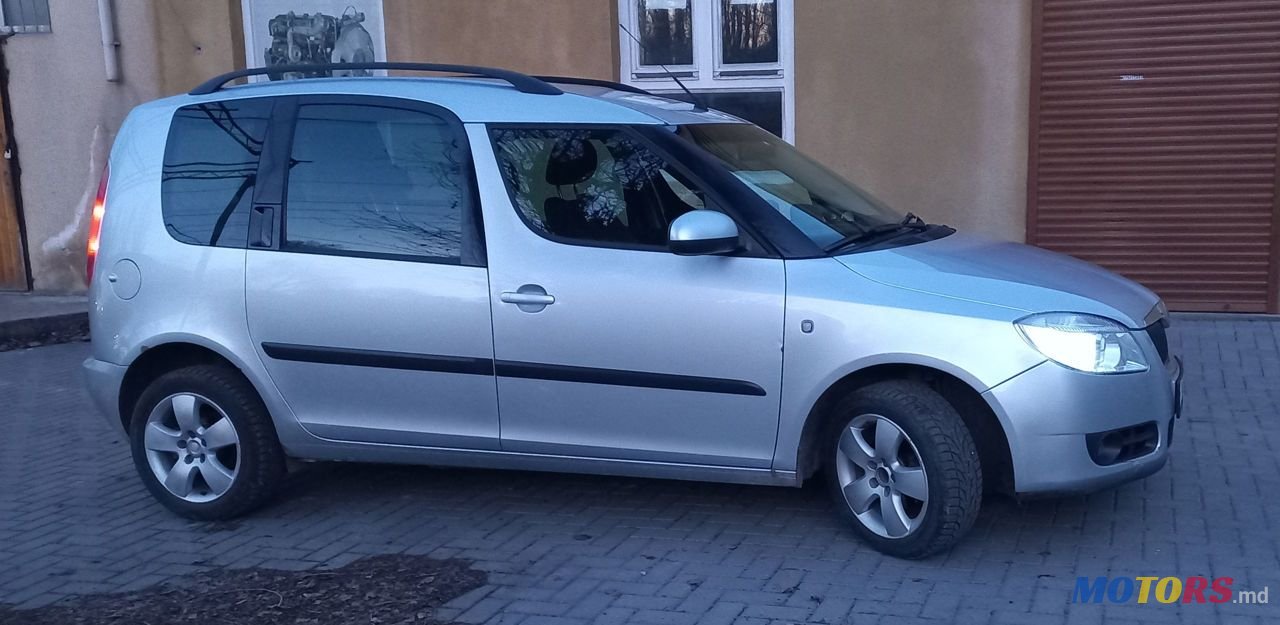 2009' Skoda Roomster photo #4