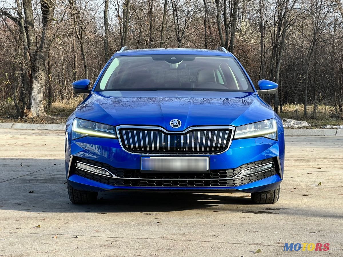 2020' Skoda Superb photo #1