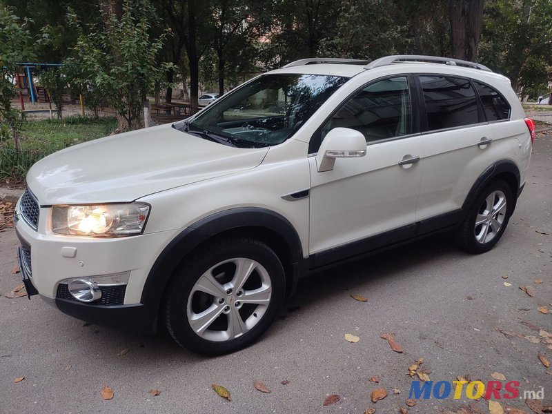 2012' Chevrolet Captiva photo #3